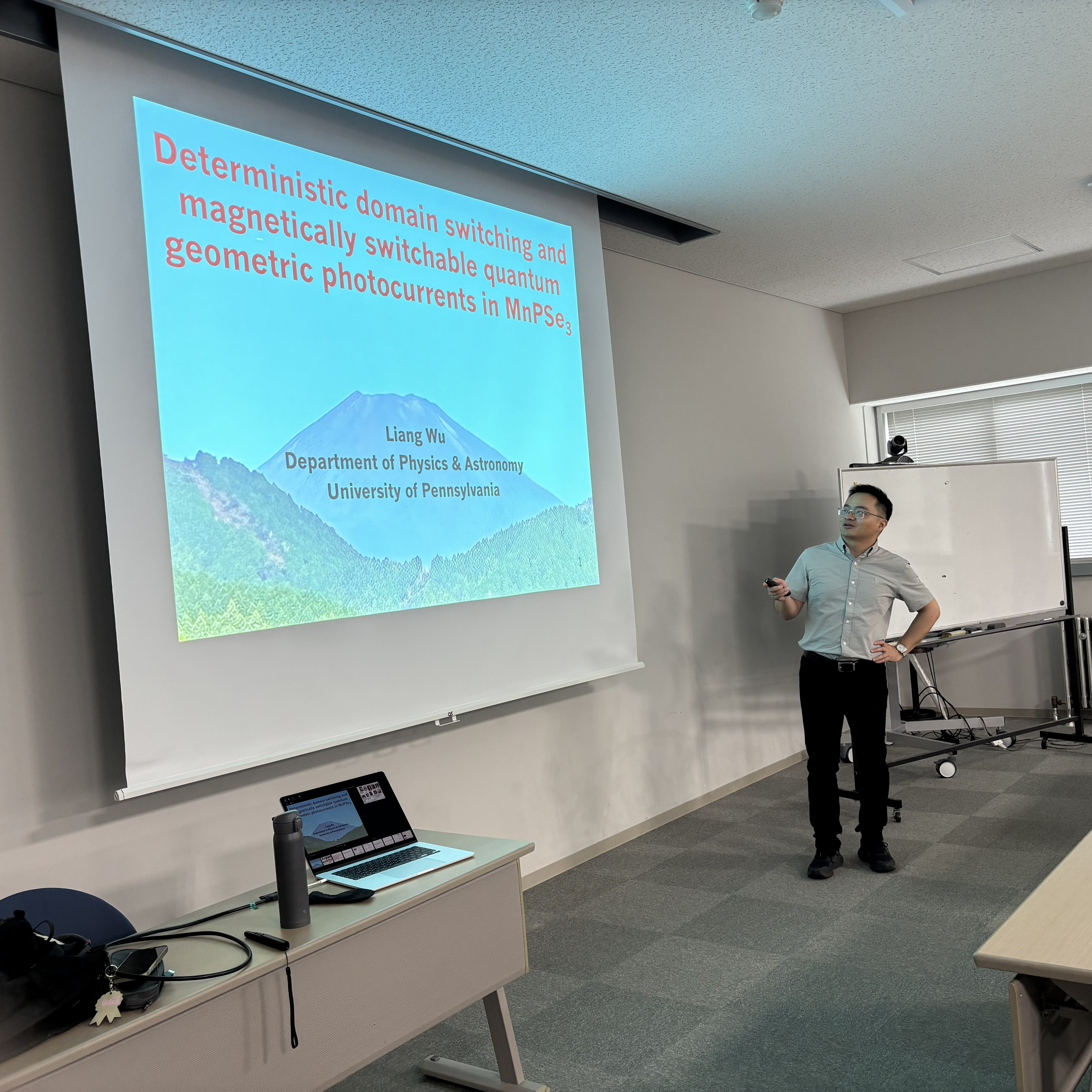 Liang Wu visits the group